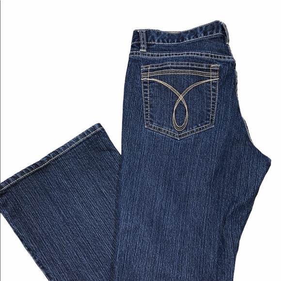 VINTAGE Calvin Klein size 6 flare jeans - Picture 2 of 7